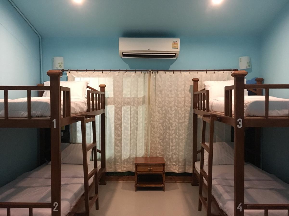 The Corner Transit Hostel Κο Σαμούι Εξωτερικό φωτογραφία
