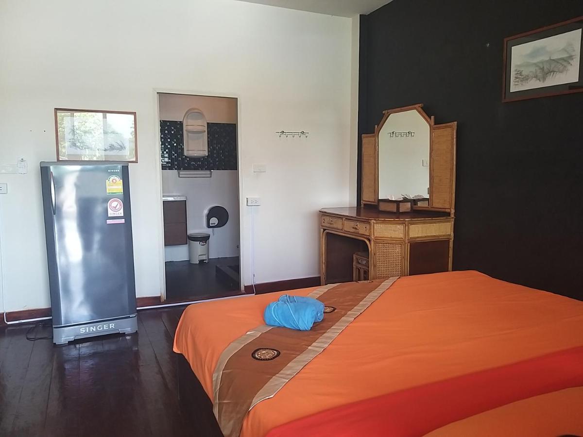 The Corner Transit Hostel Κο Σαμούι Εξωτερικό φωτογραφία
