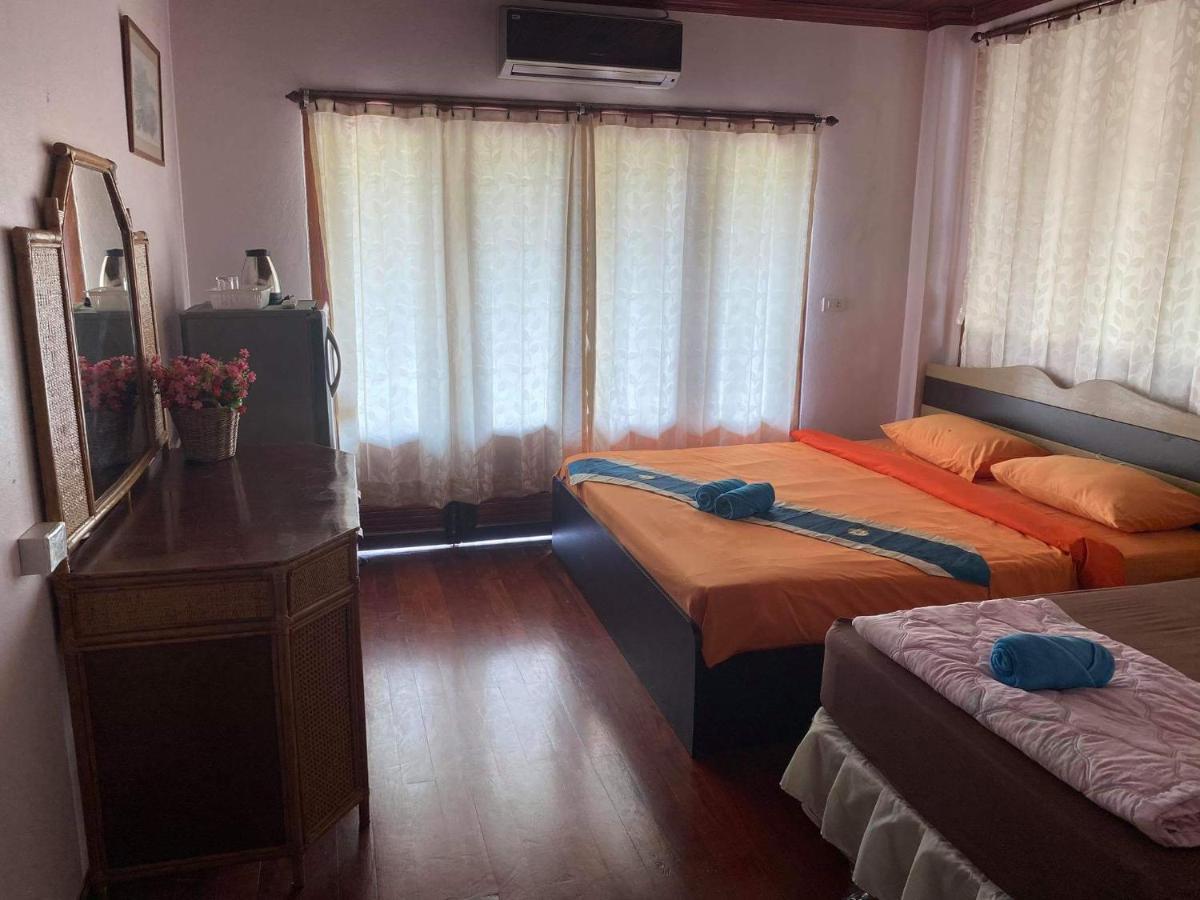 The Corner Transit Hostel Κο Σαμούι Εξωτερικό φωτογραφία